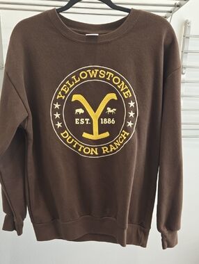 Yellowstone Dutton Ranch Brown Logo Crewneck Sweatshirt